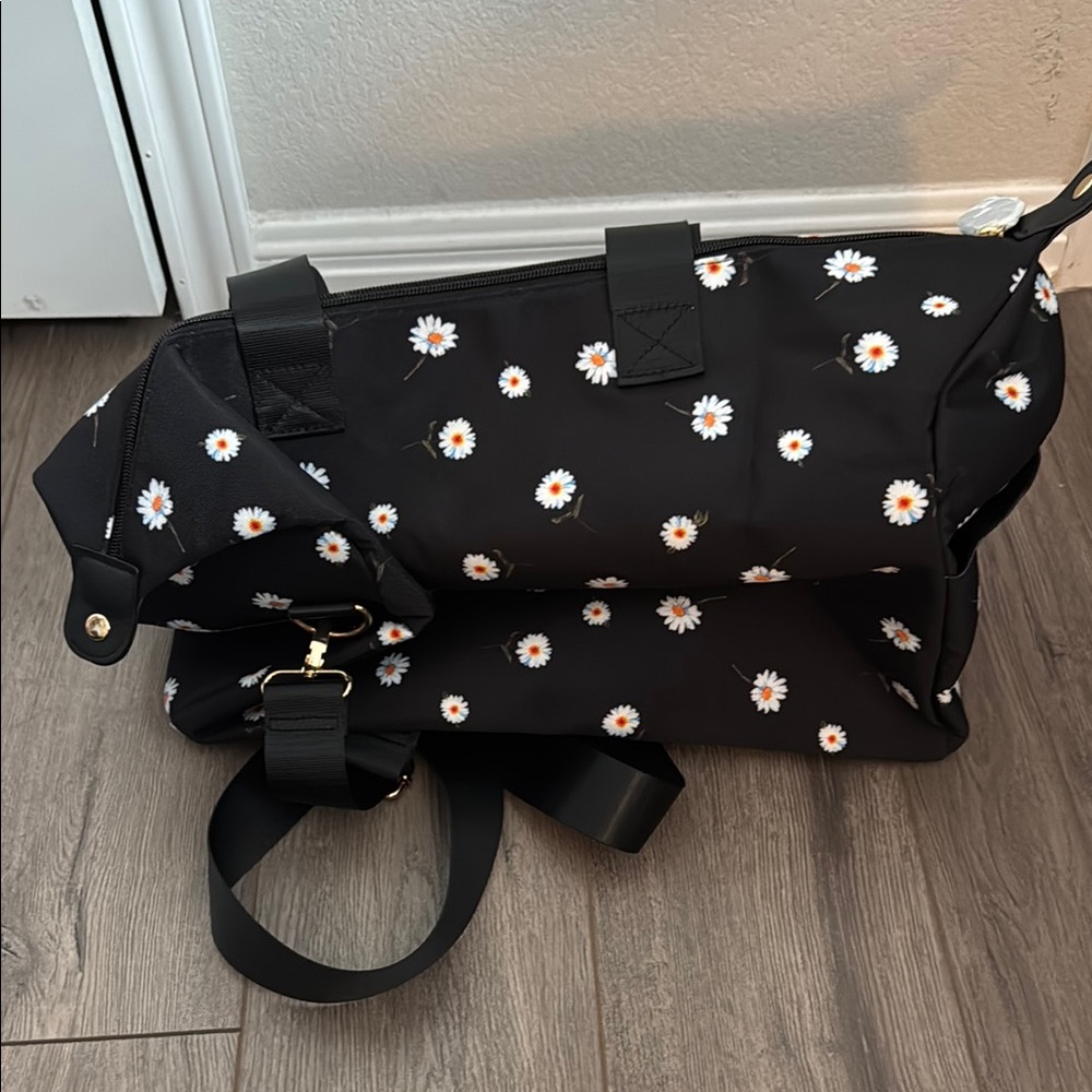 NWT Alice & Olivia Floral Black Duffel Bag